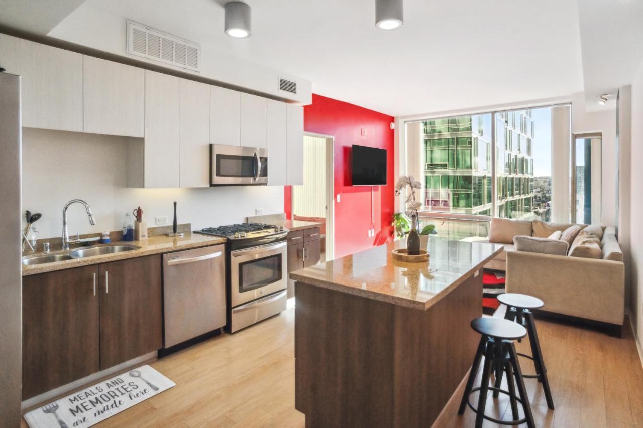 Apartment Luxury High Rise With City Views *